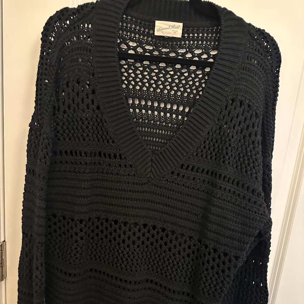 Universal Thread V-neck Open Work Top  (Black; XXL)